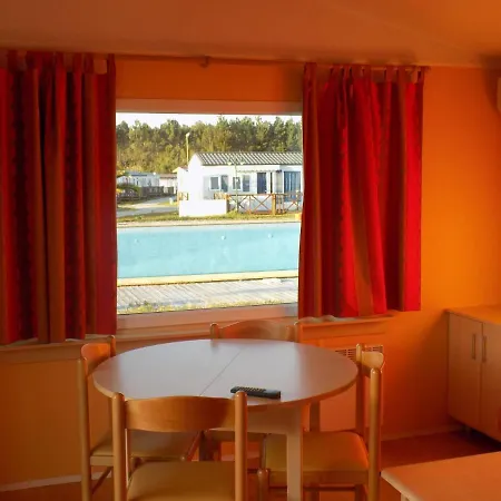 Natur Camping Bungalow T2 - 12 度假居 帕塔亚什